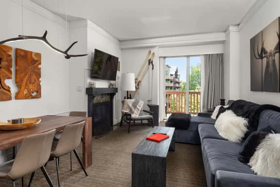 351C | 3bdrm | *TYRO - Image 1